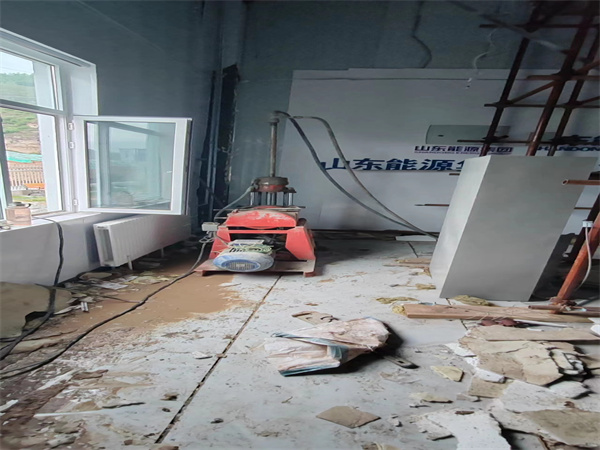 宽甸地基基础下沉墙体裂缝加固注浆顶升施工